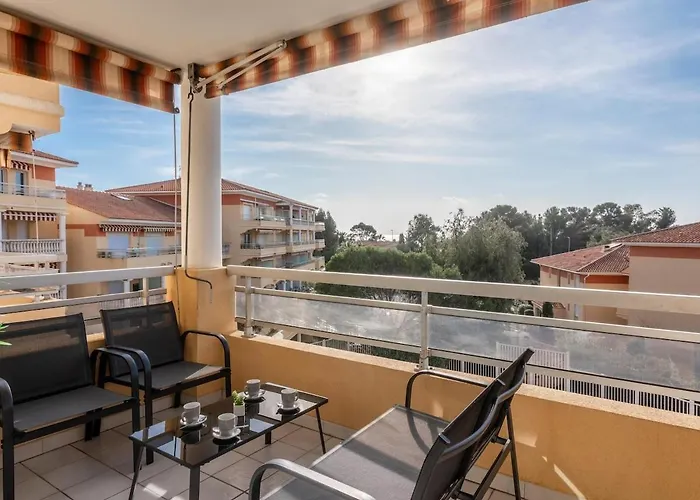 4 Etoiles - Vue - 2 - Parking - Piscine * Saint-Raphael (Var)