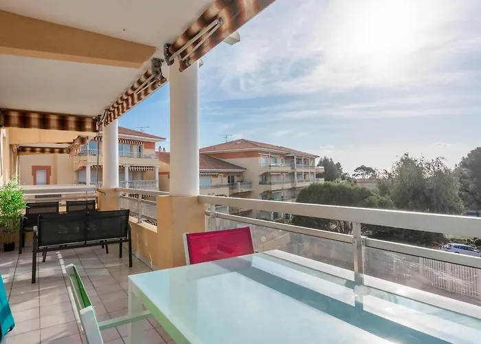 4 Etoiles - Vue - 2 - Parking - Piscine *