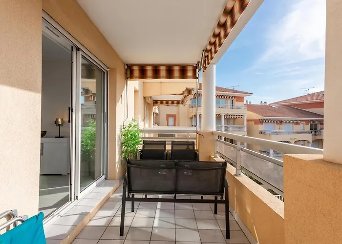 4 Etoiles - Vue - 2 - Parking - Piscine *