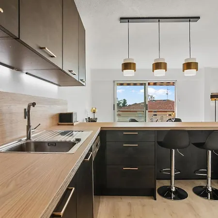 4 Etoiles - Vue - 2 - Parking - Piscine *