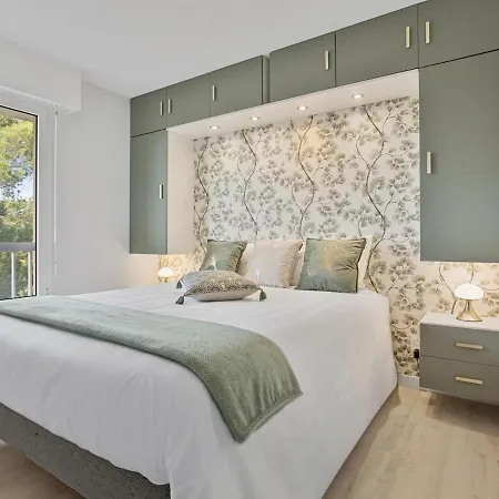 4 Etoiles - Vue - 2 - Parking - Piscine *