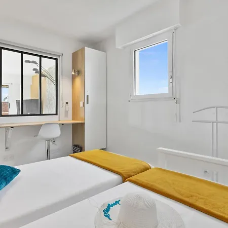 4 Etoiles - Vue - 2 - Parking - Piscine Διαμέρισμα *